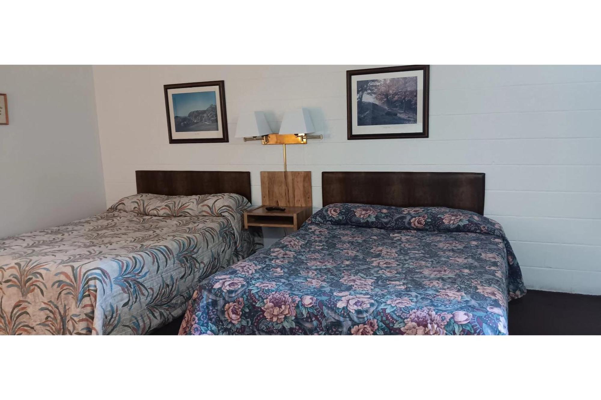 Scotwood Motel By Oyo Washburn Nd Luaran gambar