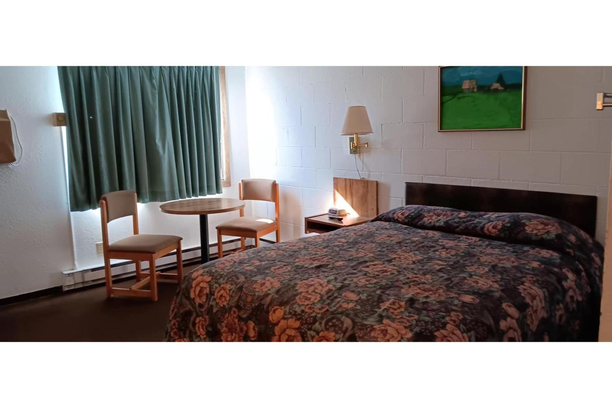 Scotwood Motel By Oyo Washburn Nd Luaran gambar